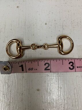 EQUESTRIAN D Ring Snaffle Bit Scarf Slide Shiny Gold Accessory